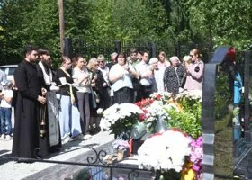 «Мы кровные соседи»: тагильчан сплотила трагедия, во время которой погибли 11 человек