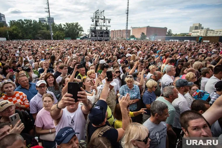 Суммарно на 300-летие Екатеринбурга было 1,2 миллиона человек