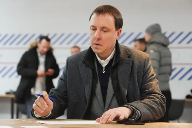 Хоккеисты команды Трактор в Штабе общественной поддержки Путина. Выборы 2024. Челябинск