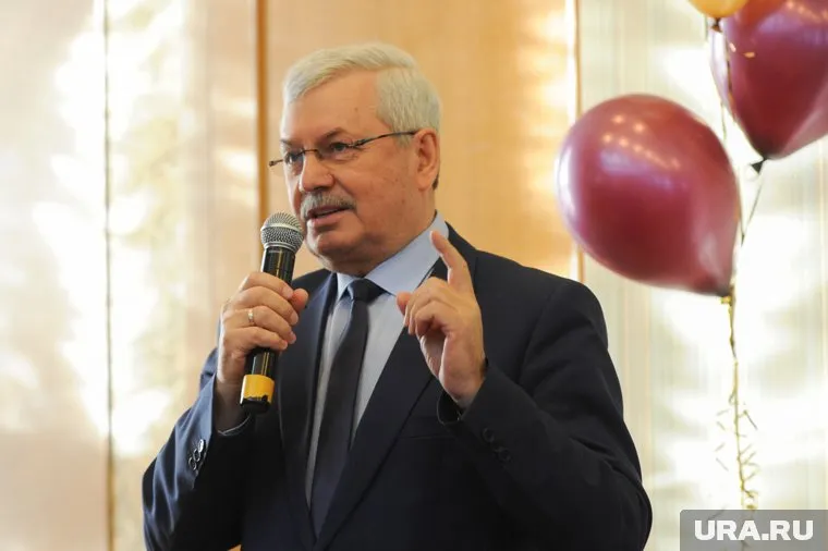 Владимир Мякуш поздравит с Новым годом в режиме ВКС