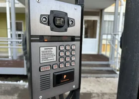 Тысячи жителей Перми обезопасили дворы и подъезды с помощью «умных» технологий