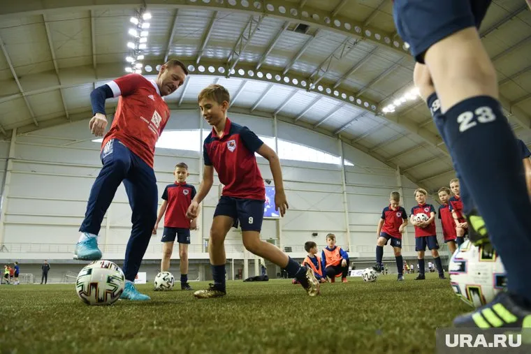 Ветераны сборной России приедут на Урал для популяризации футбола среди детей
