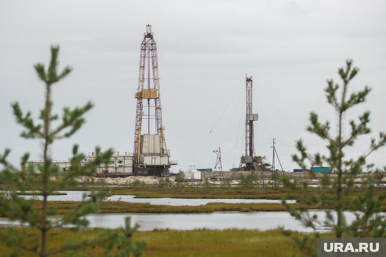 От первого фонтана нефти до 13 миллиардов тонн: ХМАО празднует юбилей легендарного месторождения. Инфографика