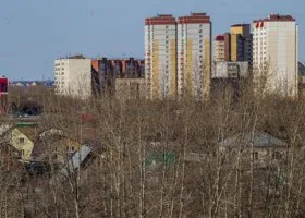 Застройщик пытается переселить семью из пяти человек из центра Тюмени в «однушку» на окраине