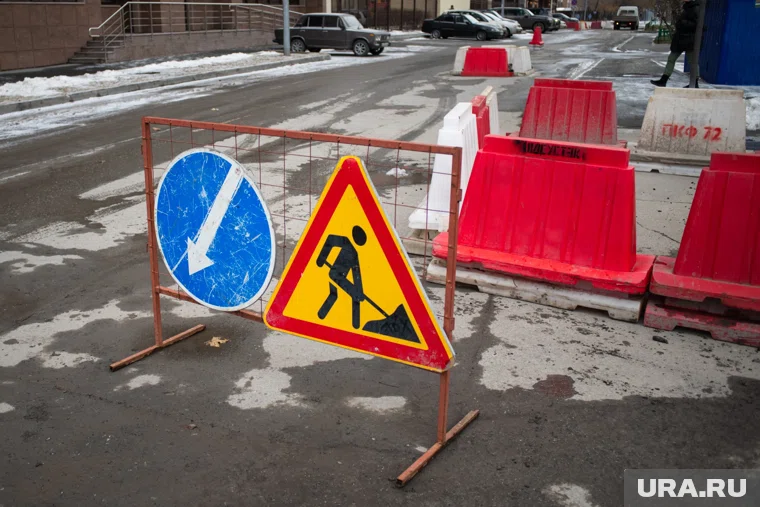 Движение транспорта ограничили из-за ремонта сетей в Челябинске