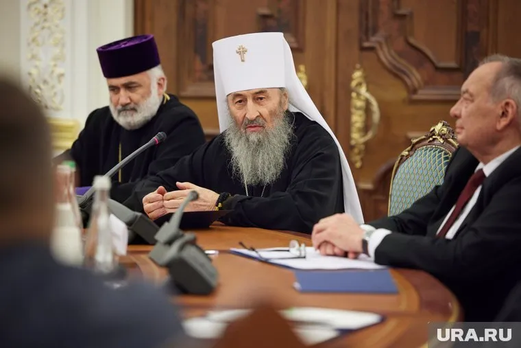 Православная церковь Украины потребовала лишить патриарха Кирилла его статуса