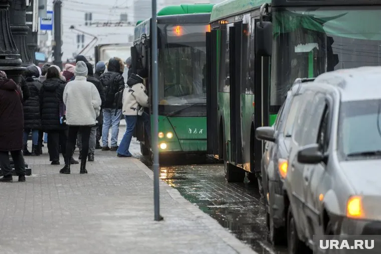 Власти не нашли желающих возить пассажиров из Тюмени в район