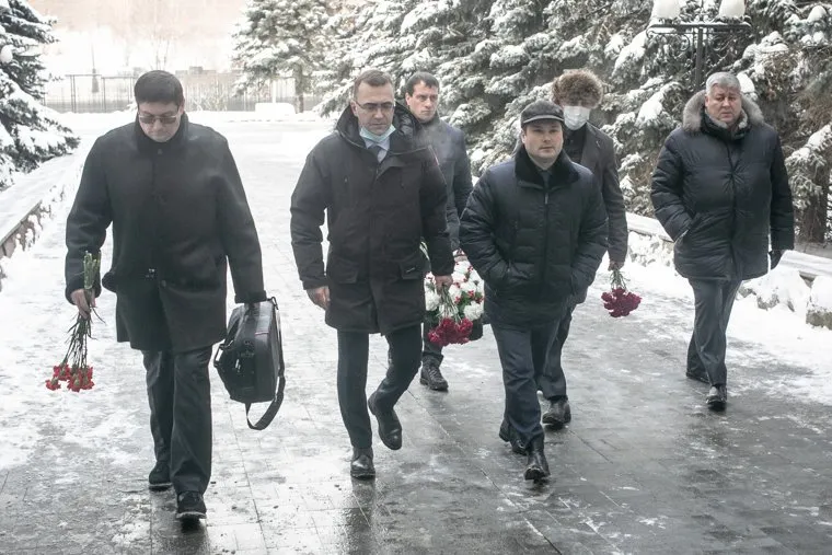 Прощание с Евгением Бухтиным на Троекуровском кладбище. Москва