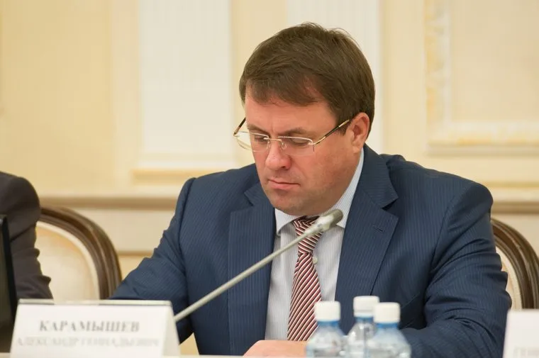 Президиум в резиденции губернатора по строительству жилья для сирот. Екатеринбург