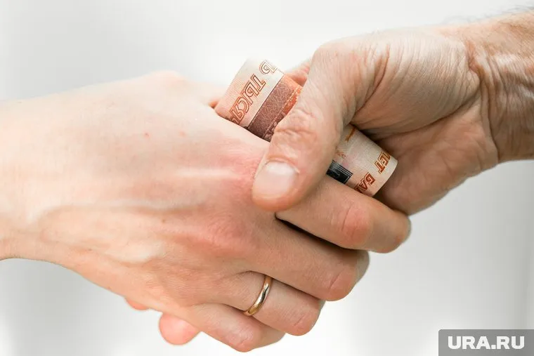 Дмитрий Пухов будет получать минимум 124 800 рублей в месяц