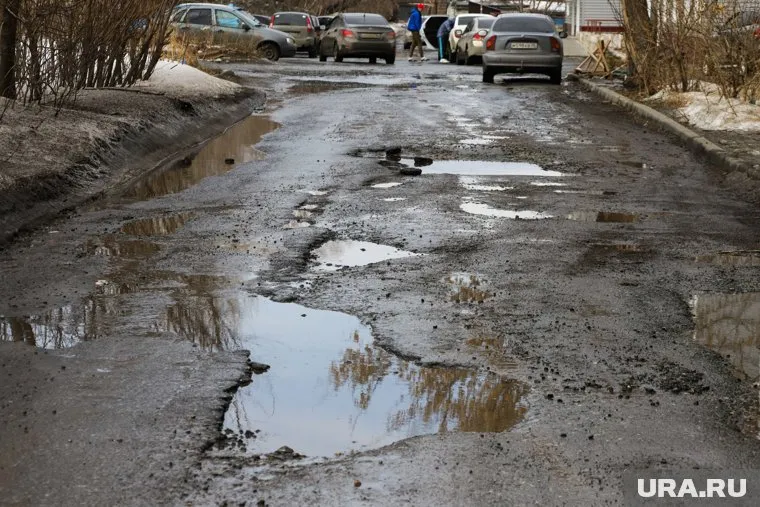 Власти Курганской области раскритиковали главу Катайского округа за плохие дороги