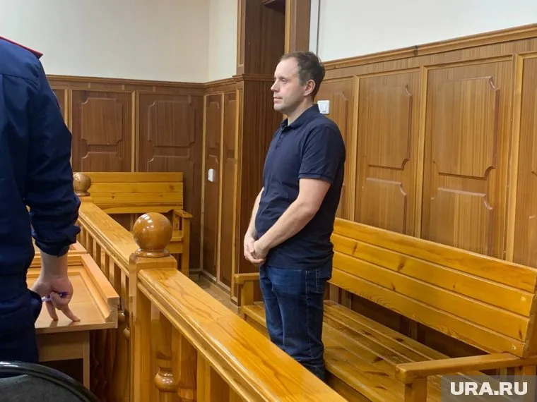 Помимо должностного преступления Дмитрию Заморе вменяют коррупционное