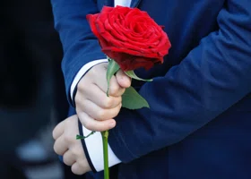 Жители ХМАО назвали лучшие школы региона