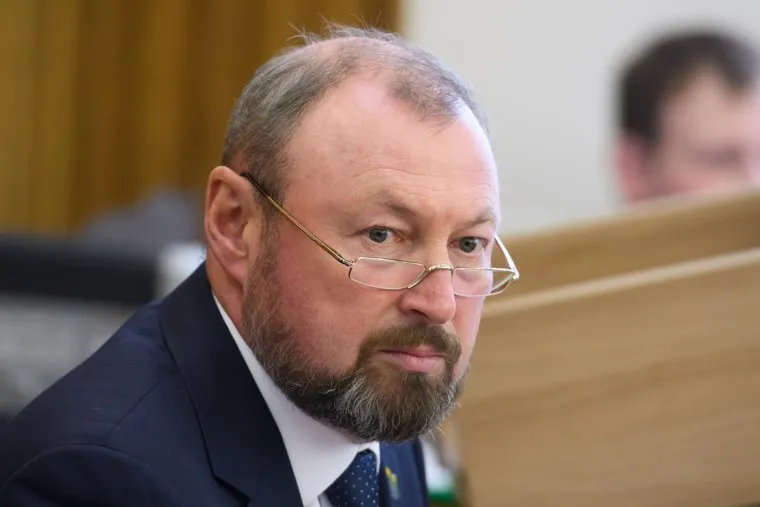 Заседание городской Думы Екатеринбурга и уход Евгения Ройзмана в отставку, тестов виктор