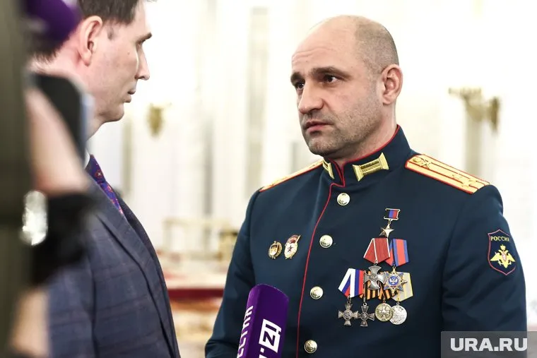 Артем Жога прилетел в Екатеринбург в ночь на 4 октября