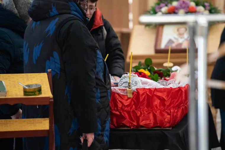 Отпевание жительницы Первоуральска в церкви Космы и Дамиана. Екатеринбург