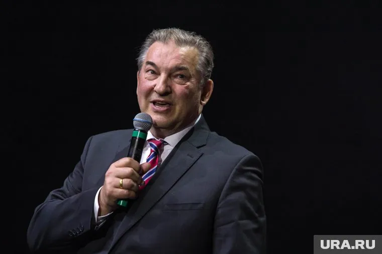 Владислав Третьяк откроет хоккейную коробку на ЧМЗ