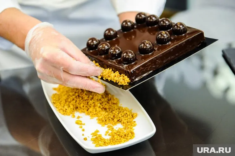 Москвичи заинтересовались 3D тортами, которые изготавливает кондитер из Сургута