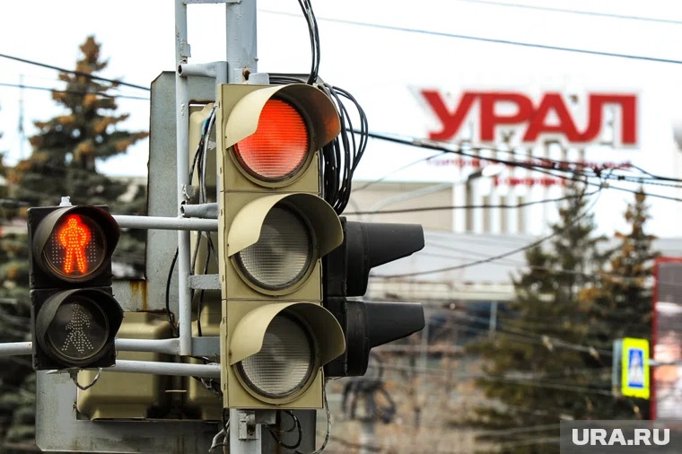 Светофоры не работают на улицах Цвиллинга, Труда и площади искусств