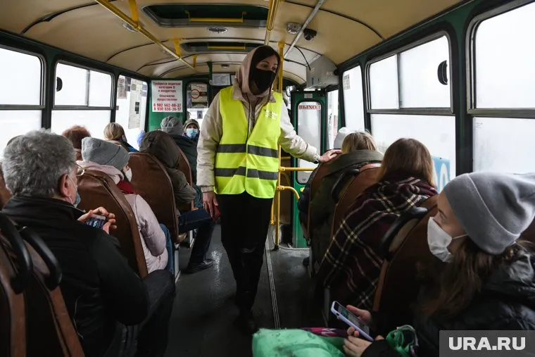 Некоторые пассажиры реагируют на проверку QR-кодов агрессивно