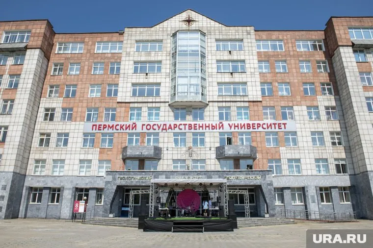 И. о. ректора в 2023 году получал 367,1 тысяч в месяц