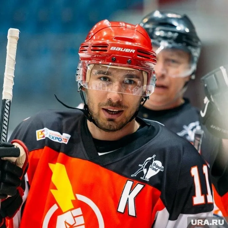 Антон Шипулин является капитаном команды «Олимп»