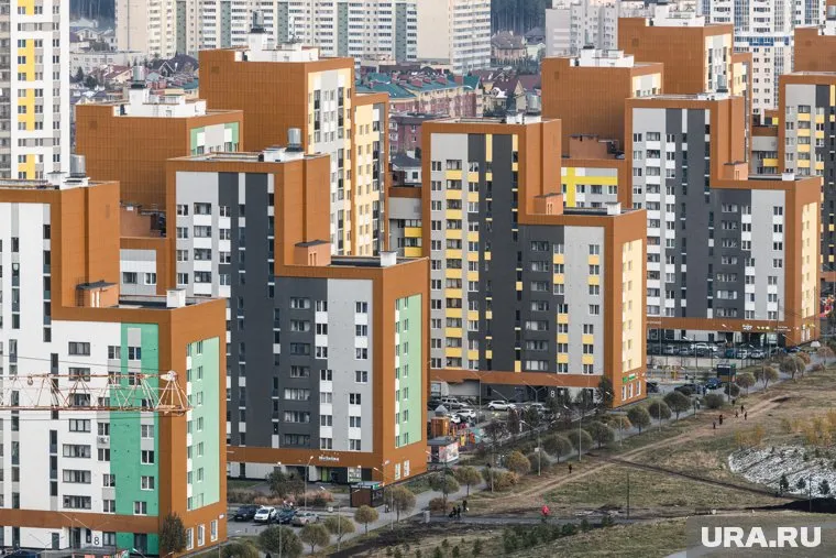 На переплату за «однушку» можно купить 131 путевку на Бали