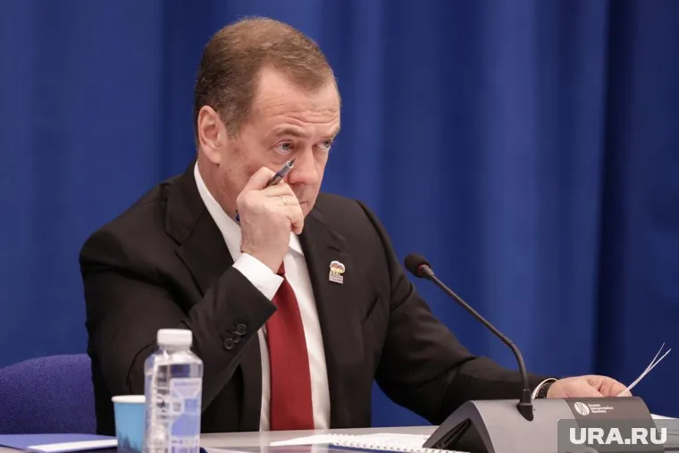 Медведев сказал, на кого в итоге легла ответственность за завершение конфликта