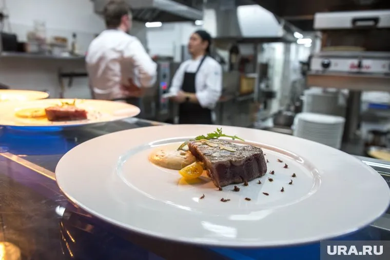 Деятельность «Кухни на районе», чьей готовой продукцией массово отравились люди, приостановили на 90 суток (архивное фото)