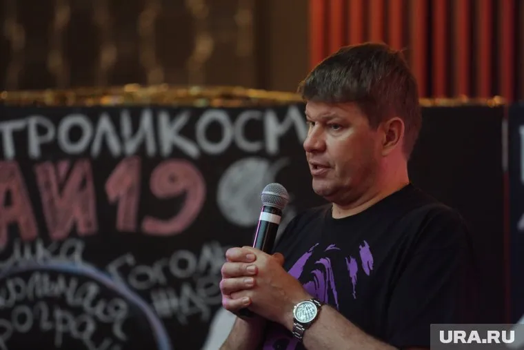 Комментатор предложил украинским футболистам изобразить на форме пирамиду Хеопса