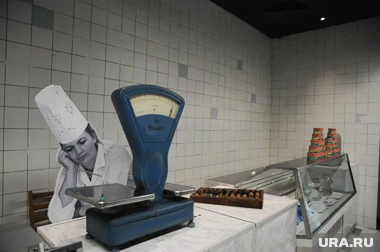 Россияне перечислили основные признаки кризиса в стране