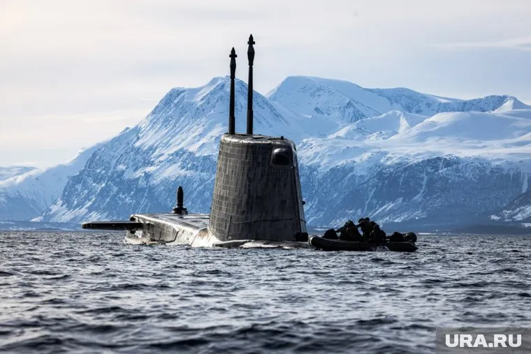 Американские подлодки регулярно «шалят» у российских границ, заявил Дандыкин