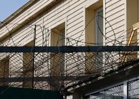Курганский зек-педофил добился выплаты от ФСИН за условия содержания в изоляторе