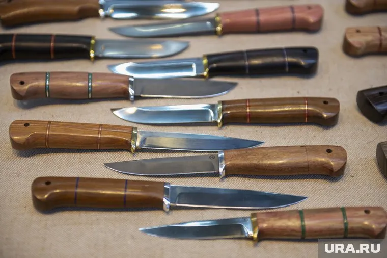 Сотрудники вокзала путают бытовые ножи с холодным оружием