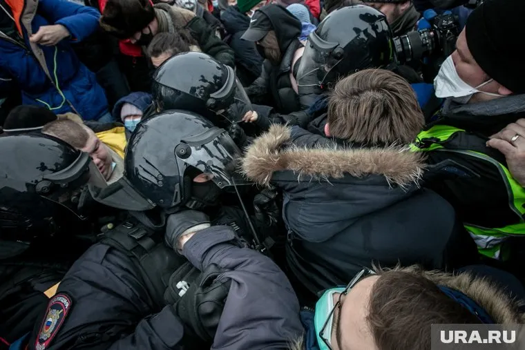 Жители Подмосковья устроили народный сход