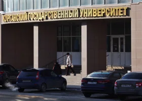 В курганском вузе объяснили, почему канализационные воды текут на поля