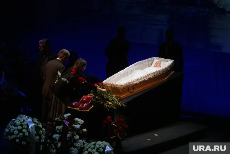 Церемония прощания с Талызиной прошла в Театре Моссовета, в котором артистка выступала на протяжении 67 лет