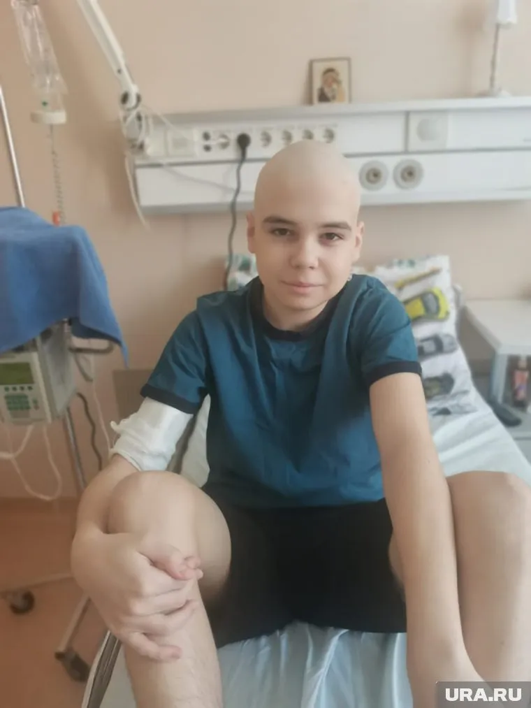 Валерий Бурцев вместе с мамой вылетел на лечение в Турцию