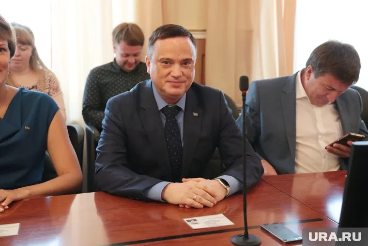 Олег Постников подал документы в крайзибирком для участия в выборах губернатора Пермского края