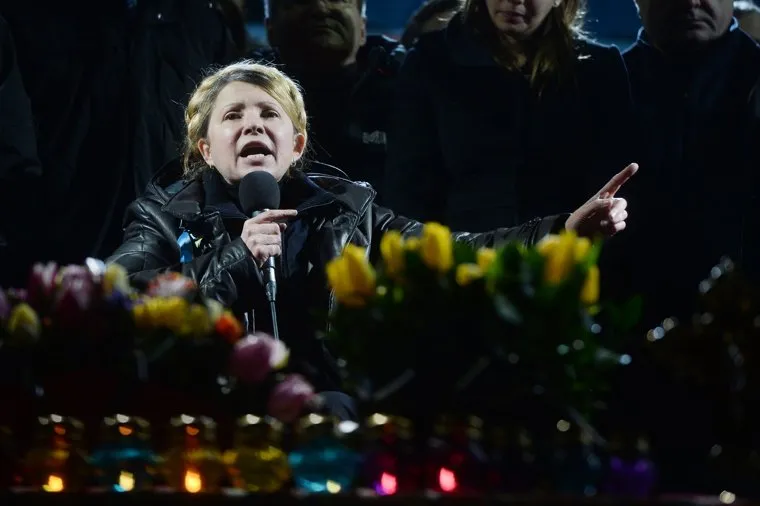 Юлия Тимошенко на Майдане. Киев. Украина, тимошенко юлия, жест рукой