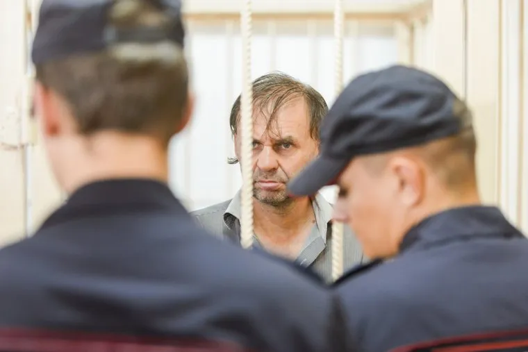 Мера пресечения Владимиру Ческидову обвиняемому в похищении, убийстве, изнасиловании, в суде Центрального района. Челябинск