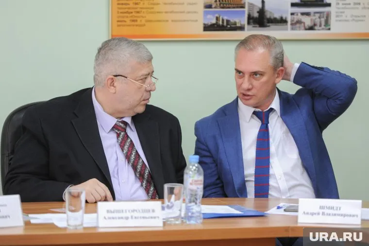Андрей Шмидт (справа) готовится возглавить гордуму Челябинска