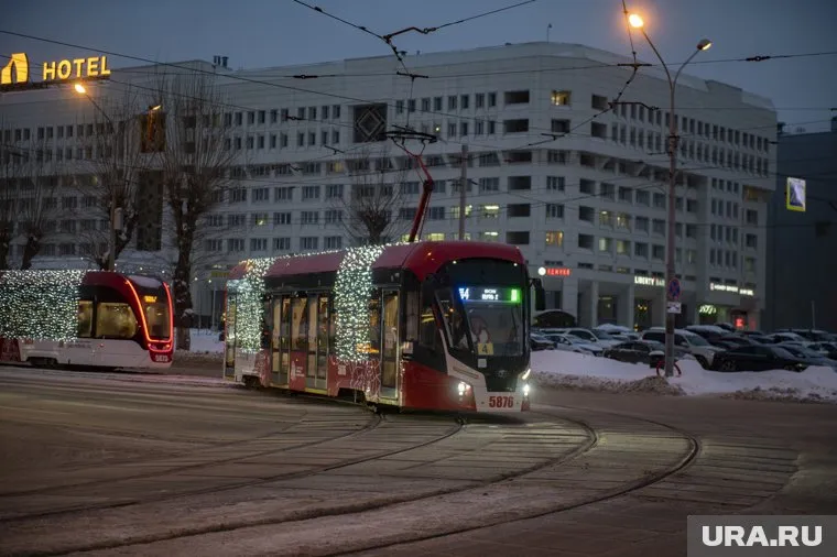 В Пермь доставили еще три новых трамвая