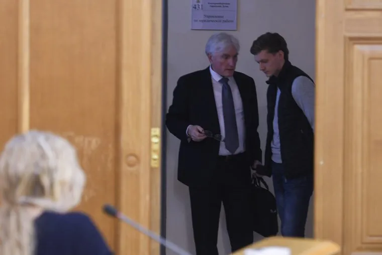 Внеочередная консультация депутатов ЕГД по вопросу повышения заработной платы мэру города и его заместителям. Екатеринбург