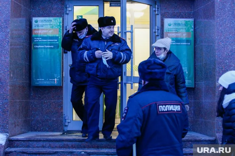 Полиция расследует уголовное дело по факту мошенничества