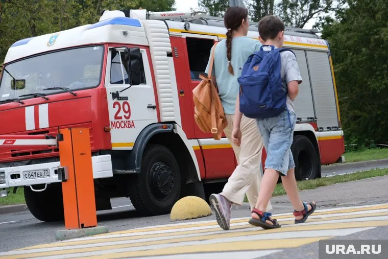 Спасатели знакомили детей с противопожарными правилами (архивное фото)