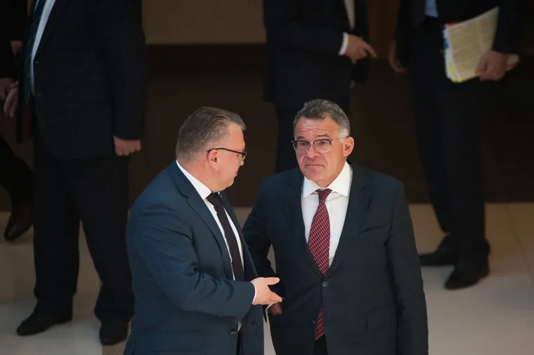 Двадцать второе заседание Законодательного собрания Свердловской области. Екатеринбург , тунгусов владимир, никонов сергей