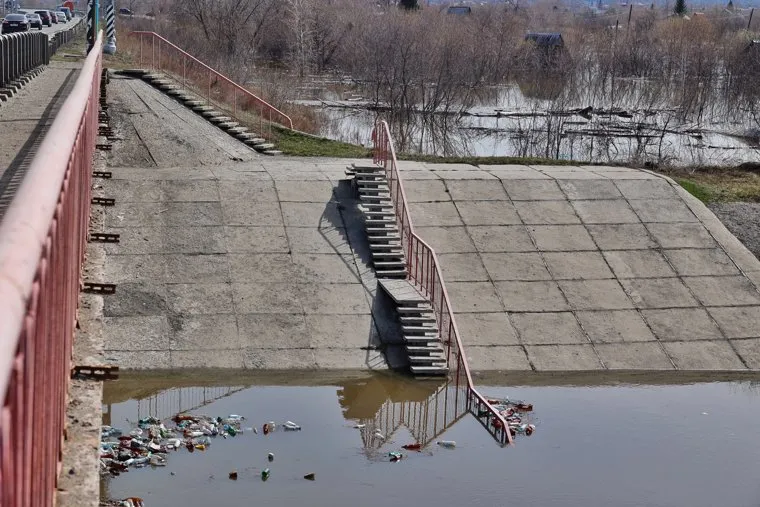 Половодье в районе Омского моста. Курган