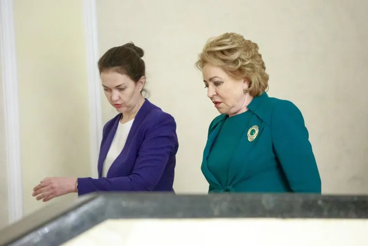 Представление Президентом России Владимиром Путиным Дмитрия Медведева на должность Премьер-министра в Государственной Думе. Москва, матвиенко валентина