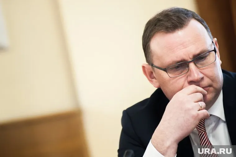 Петицию об отставке Пинаева активно распространяют в городских пабликах